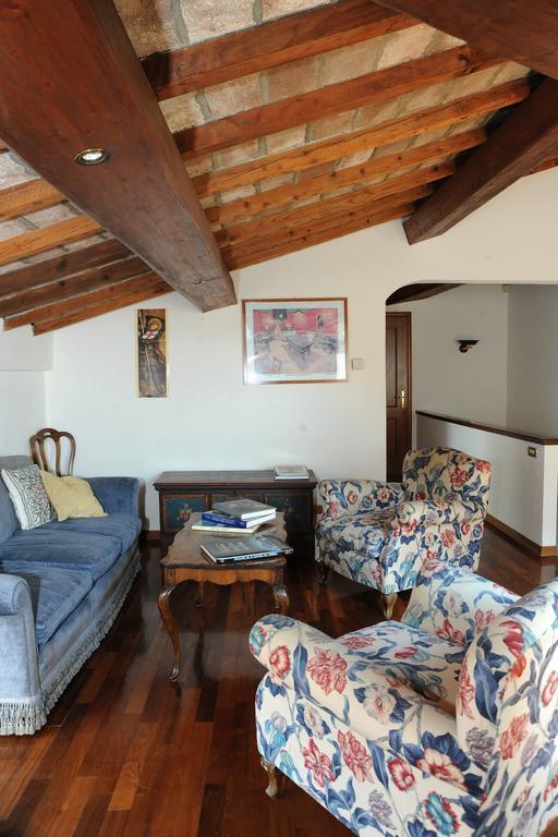 Bed & Breakfast La Maison Du Charme Modena